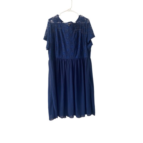SHEIN Dresses & Skirts - Shein Curve 4XL Blue Lace Overlay Short Sleeve Dress